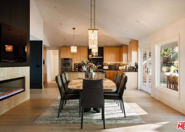 Property at 610 Estrellita Way, Los Angeles, CA 90049, 4 beds, 3.5 baths
