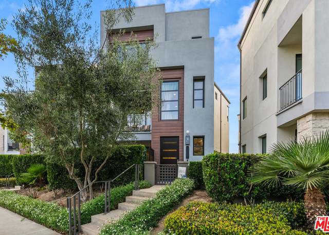 Property at 12667 Bluff Creek Dr, Playa Vista, CA 90094, 4 beds, 3.5 baths