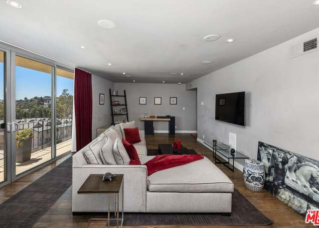 Property at 2260 N Cahuenga Blvd #502, Los Angeles, CA 90068, 2 beds, 2 baths