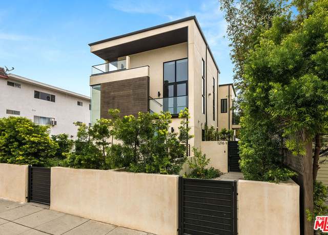 Property at 1216 1/2 Arizona Ave, Santa Monica, CA 90404, 2 beds, 2.5 baths