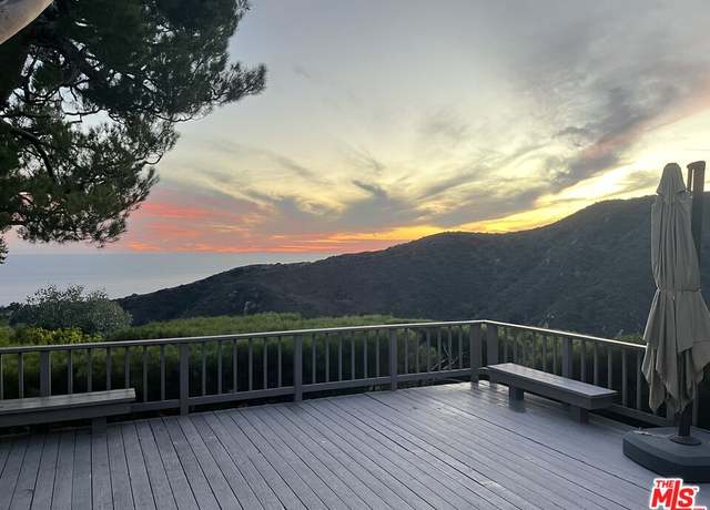 Property at 16808 Charmel Ln, Pacific Palisades, CA 90272