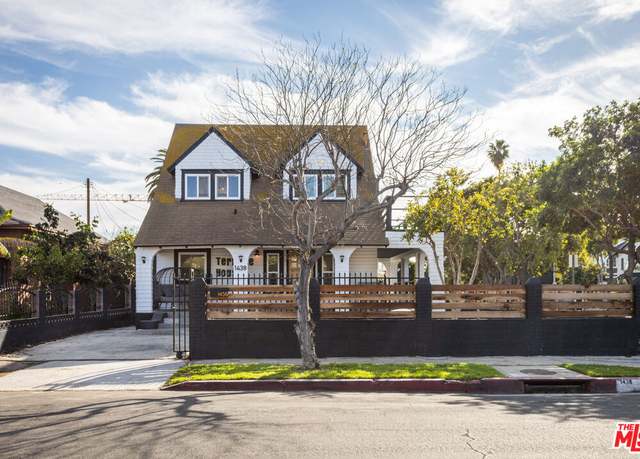 Property at 1438 W 30th St, Los Angeles, CA 90007, 3 beds, 3 baths