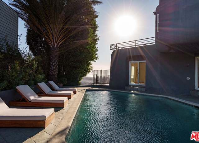 Property at 8464 Cole Crest Dr, Los Angeles, CA 90046, 3 beds, 3.5 baths
