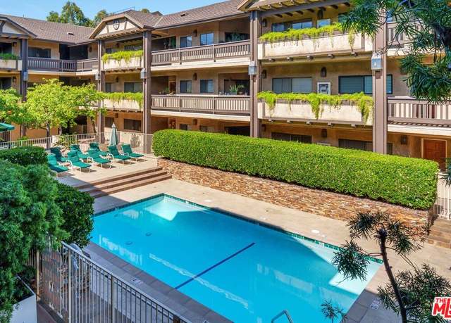Property at 10945 Hortense St #202, North Hollywood, CA 91602, 3 beds, 2 baths