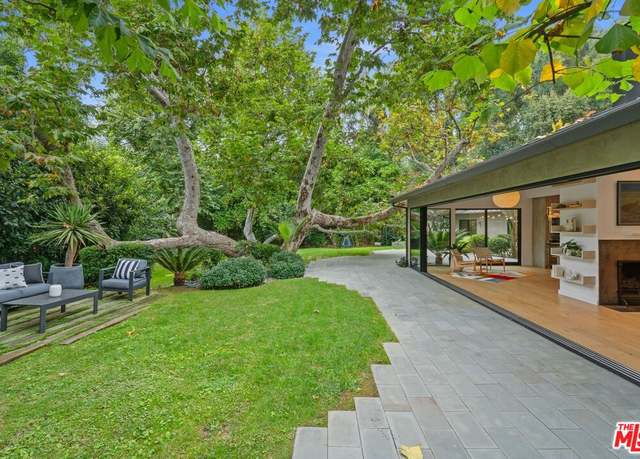 Property at 6417 Via Escondido Dr, Malibu, CA 90265, 5 beds, 3 baths