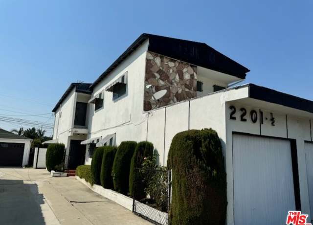 Property at 2201 S Ridgeley Dr, Los Angeles, CA 90016, 4 beds, 4 baths
