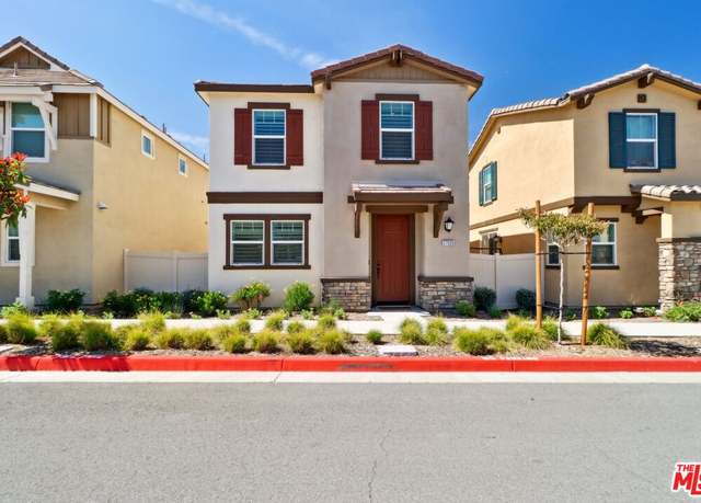 Property at 27555 Antelope Dr, Canyon Country, CA 91387, 3 beds, 2.5 baths