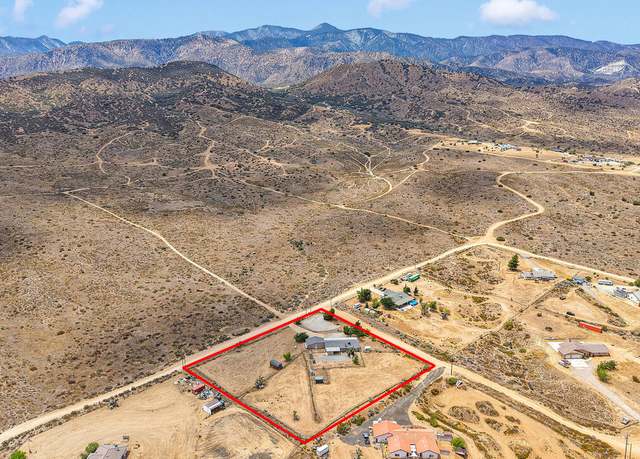 Property at 8125 Centola Rd, Phelan, CA 92371, 3 beds, 2 baths