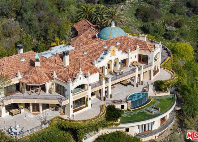 Property at 10066 Cielo Dr, Beverly Hills, CA 90210, 9 beds, 15 baths