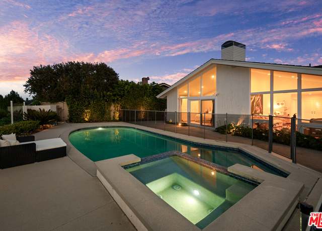 Property at 11671 Dona Alicia Pl, Studio City, CA 91604, 4 beds, 3.5 baths