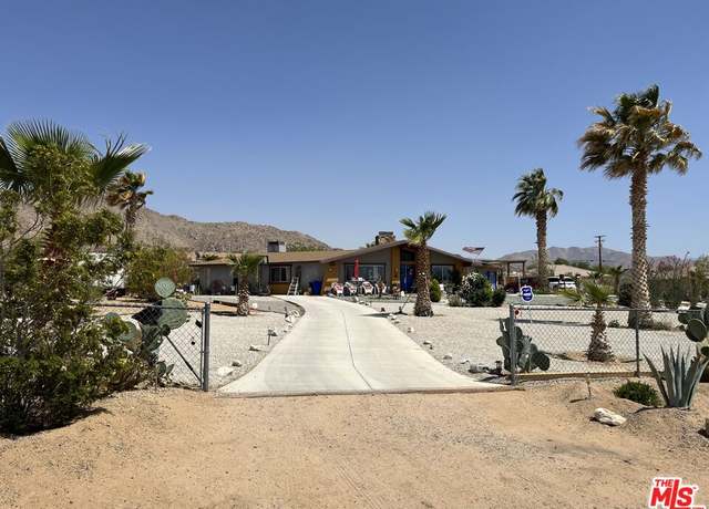 Property at 17025 Joshua Rd, Apple Valley, CA 92307, 3 beds, 3 baths