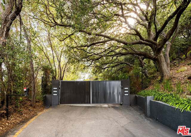 Property at 2547 Hutton Dr, Beverly Hills, CA 90210, 5 beds, 7 baths