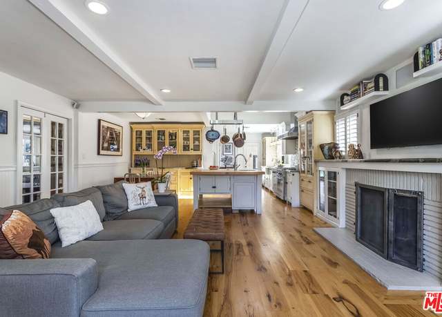 Property at 5232 Irvine Ave, Valley Village, CA 91601, 3 beds, 3 baths