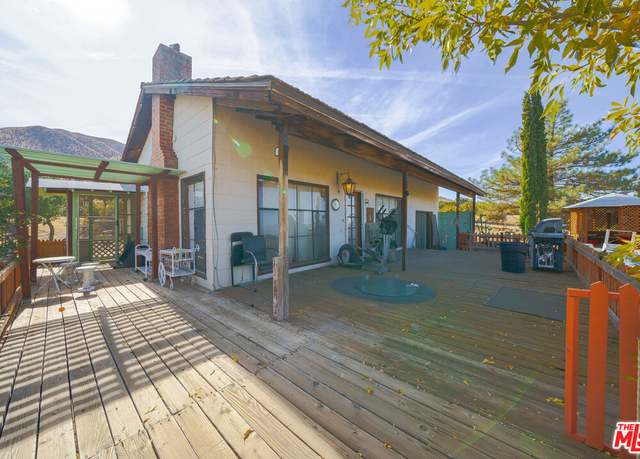 Property at 29916 E 104th St, Littlerock, CA 93543, 3 beds, 2 baths
