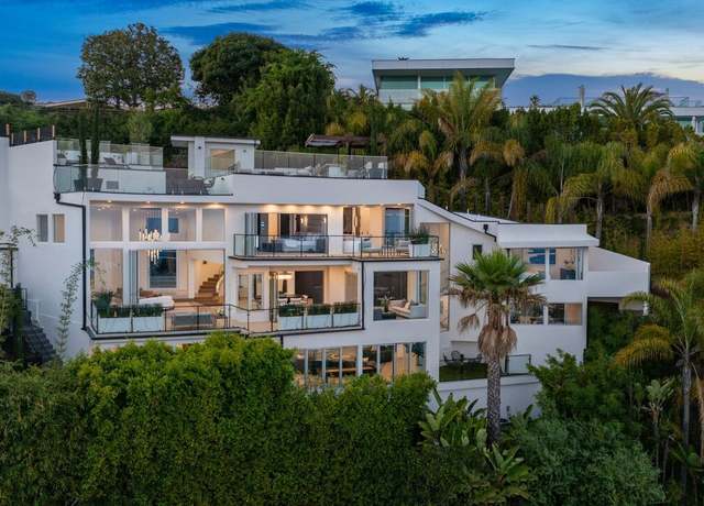 Property at 9270 Kinglet Dr, Los Angeles, CA 90069, 4 beds, 4.5 baths