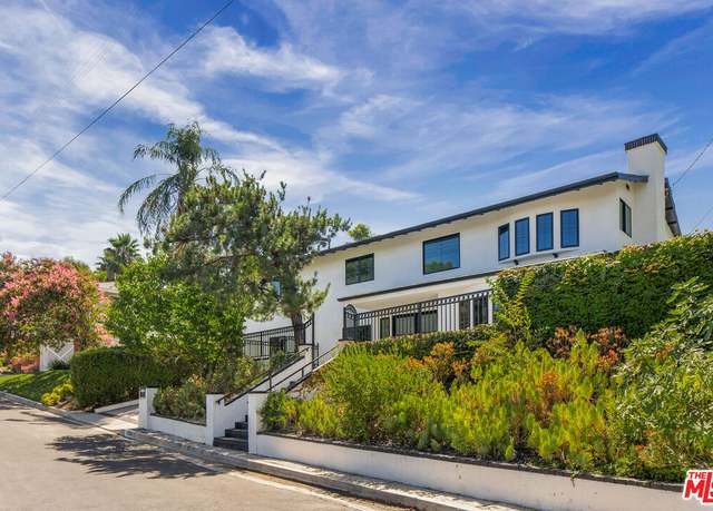 Property at 23278 Aetna St, Woodland Hills, CA 91367, 5 beds, 4 baths