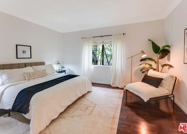 Property at 1140 Alta Loma Rd #202, West Hollywood, CA 90069, 1 bed, 1.5 baths