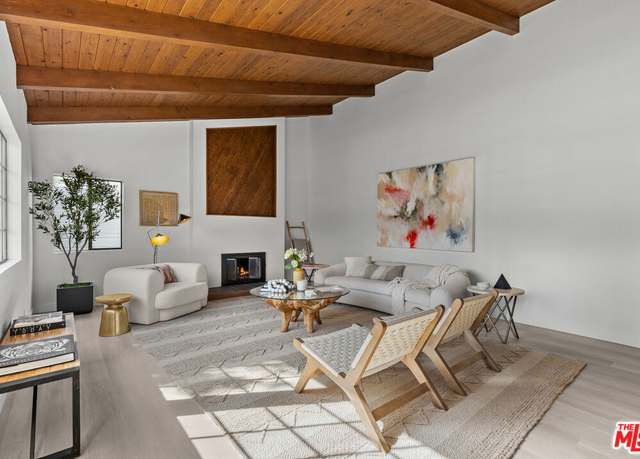 Property at 2446 Colby Ave, Los Angeles, CA 90064, 3 beds, 3 baths