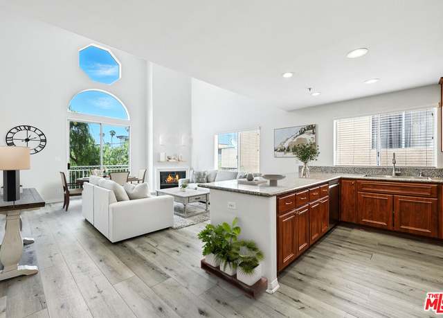 Property at 1211 S Shenandoah St #304, Los Angeles, CA 90035, 2 beds, 3.5 baths