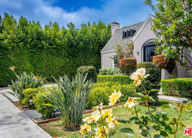 Property at 565 N Arden Blvd, Los Angeles, CA 90004, 5 beds, 3 baths