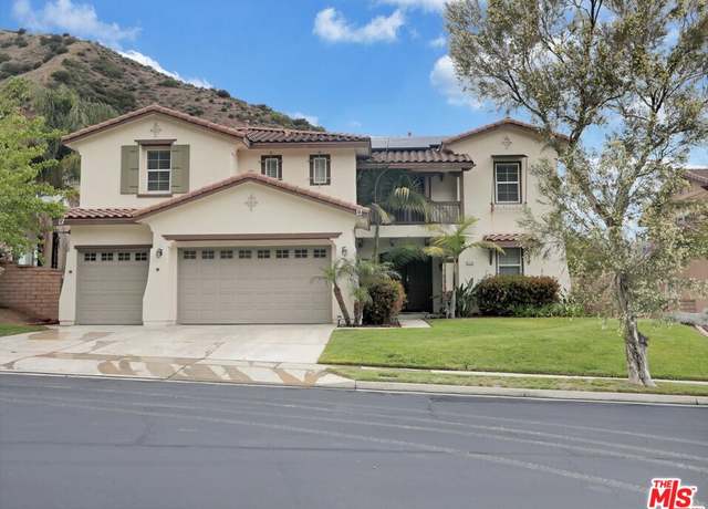 Property at 2558 Bulrush Cir, Corona, CA 92882, 4 beds, 4.5 baths
