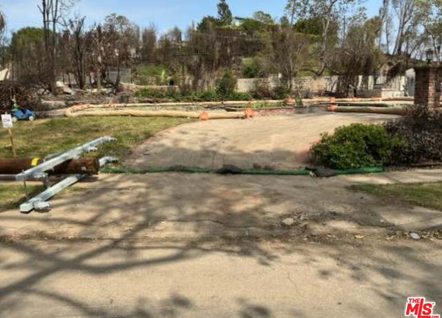 Property at 16327 Akron St, Pacific Palisades, CA 90272