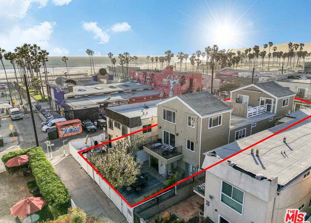 Property at 11 19th Ave, Venice, CA 90291, 4 beds, 5 baths