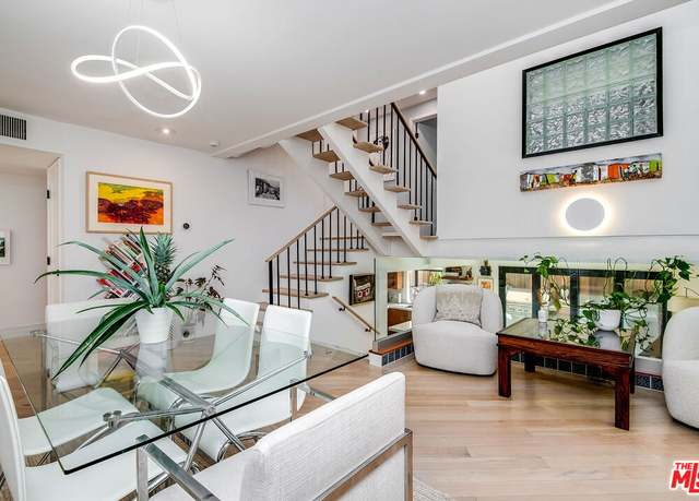 Property at 831 14th St #2, Santa Monica, CA 90403, 3 beds, 3.5 baths