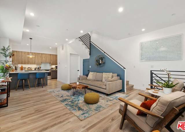 Property at 4912 1/2 S Centinela Ave, Los Angeles, CA 90066, 3 beds, 3.5 baths
