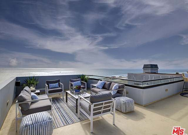 Property at 209 19th St, Manhattan Beach, CA 90266, 3 beds, 3.5 baths