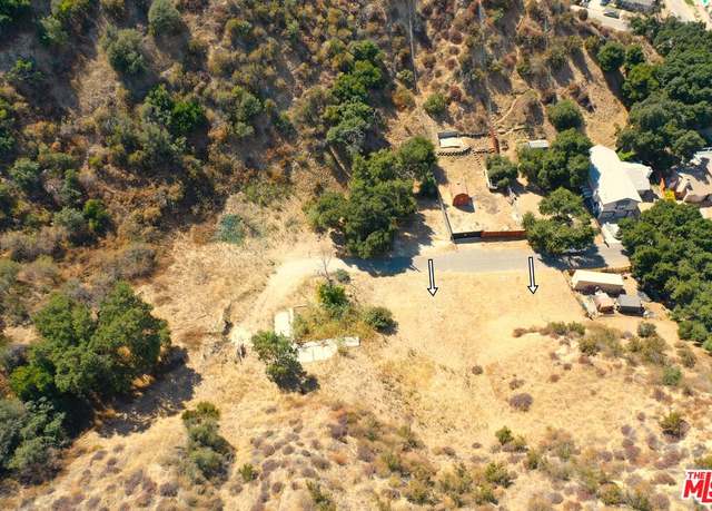 Property at 28530 Roosevelt Ave, Val Verde, CA 91384
