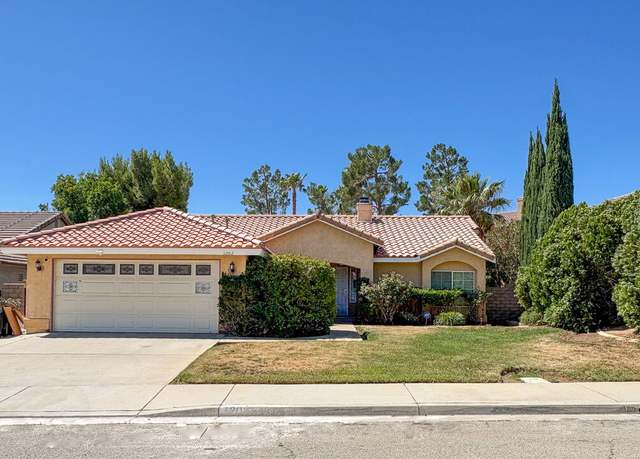 Property at 3202 Angeleno Pl, Palmdale, CA 93551, 3 beds, 2 baths