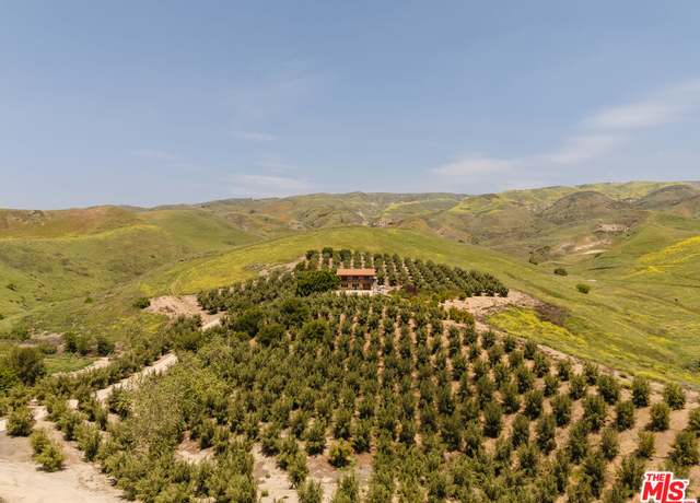 Property at 15101 Middle Ranch Rd, Moorpark, CA 93021, 2 beds, 2 baths