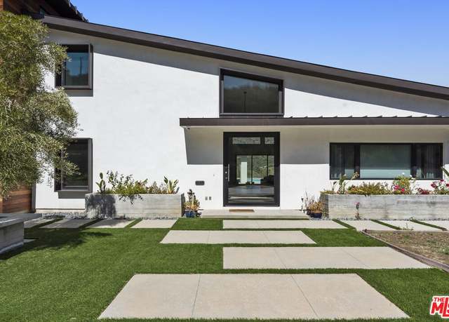 Property at 31830 Lobo Cyn, Agoura Hills, CA 91301, 5 beds, 3 baths