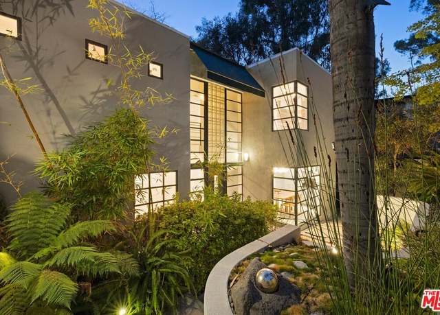 Property at 2477 Canyon Oak Dr, Los Angeles, CA 90068, 4 beds, 4.5 baths