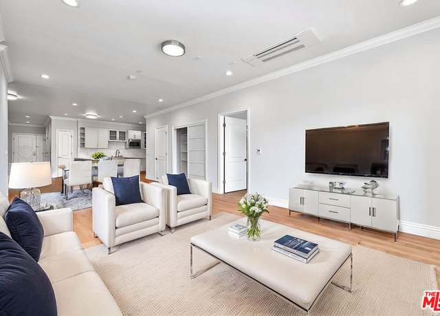 Property at 944 S Serrano Ave #406, Los Angeles, CA 90006, 2 beds, 2.5 baths