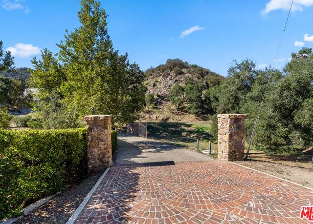 Property at 622 E Carlisle Rd, Thousand Oaks, CA 91360