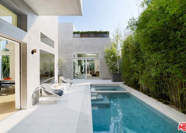 Property at 518 Sunset Ave, Venice, CA 90291, 4 beds, 4 baths