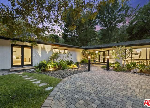 Property at 8630 Allenwood Rd, Los Angeles, CA 90046, 5 beds, 4 baths