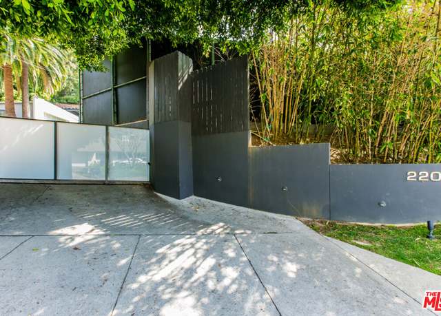 Property at 2200 Coldwater Canyon Dr, Beverly Hills, CA 90210, 4 beds, 5 baths