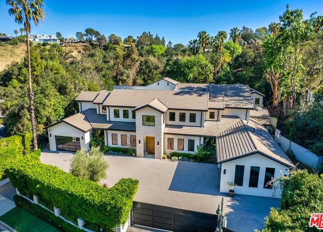 Property at 16144 High Valley Pl, Encino, CA 91436, 10 beds, 11 baths