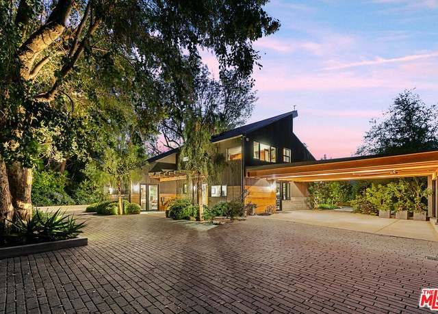 Property at 20605 Cheney Dr, Topanga, CA 90290, 4 beds, 5 baths