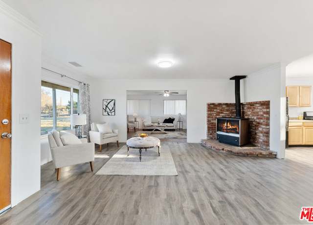 Property at 9256 6th Ave, Hesperia, CA 92345, 4 beds, 3 baths