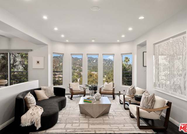 Property at 3275 N Knoll Dr, Los Angeles, CA 90068, 5 beds, 5.5 baths