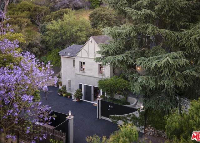 Property at 2111 Kress St, Los Angeles, CA 90046, 4 beds, 3.5 baths