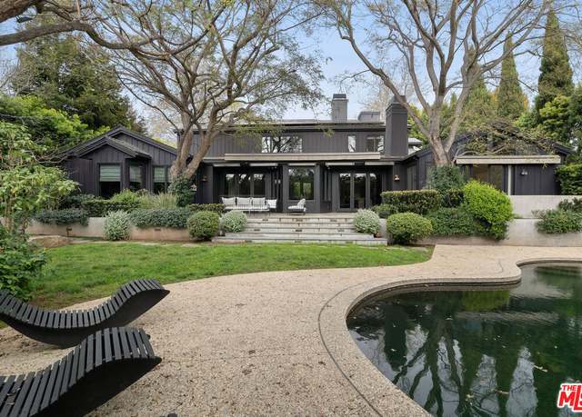 Property at 13574 D Este Dr, Pacific Palisades, CA 90272, 5 beds, 5.5 baths