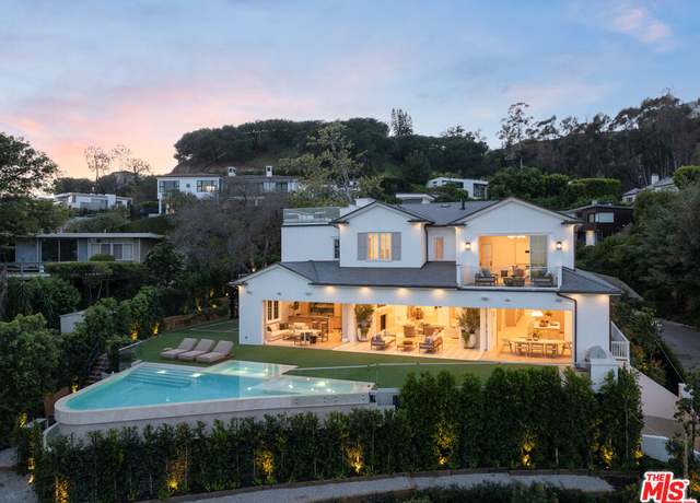 Property at 1682 San Onofre Dr, Pacific Palisades, CA 90272, 7 beds, 10 baths