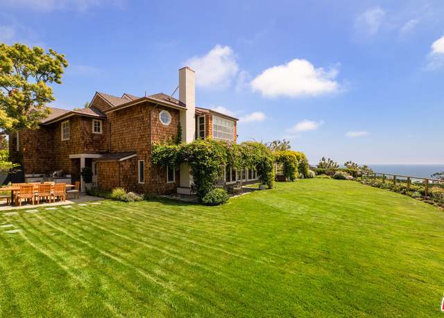 Property at 521 Spoleto Dr, Pacific Palisades, CA 90272, 5 beds, 5 baths