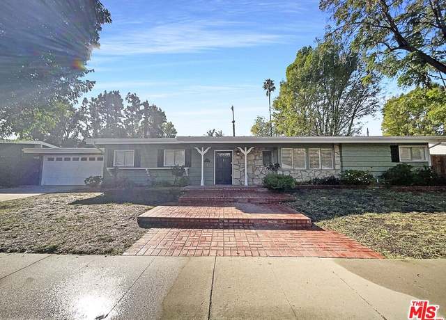 Property at 4745 Degovia Ave, Woodland Hills, CA 91364, 3 beds, 2 baths