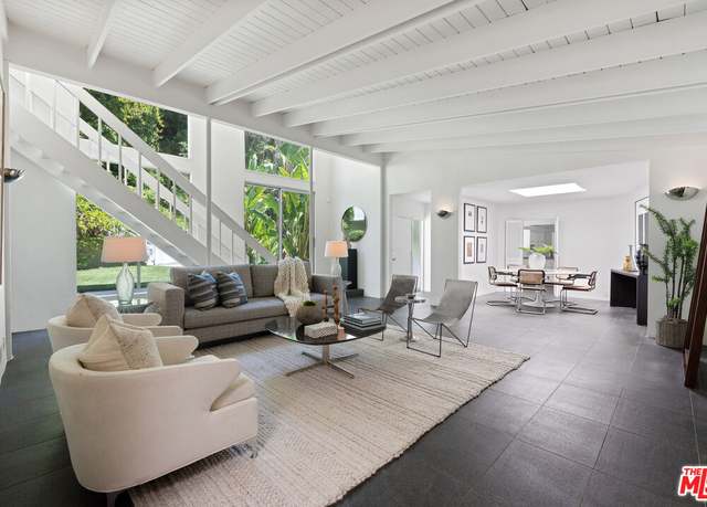 Property at 1264 Benedict Canyon Dr, Beverly Hills, CA 90210, 3 beds, 3.5 baths